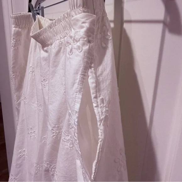 White Floral Eyelets Cotton Maxi Skirt with Elastic Waist and Pockets - Picture 6 of 7